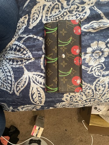 Louis vuitton - louis,