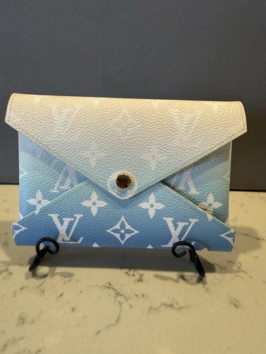 Louis vuitton - louis,
