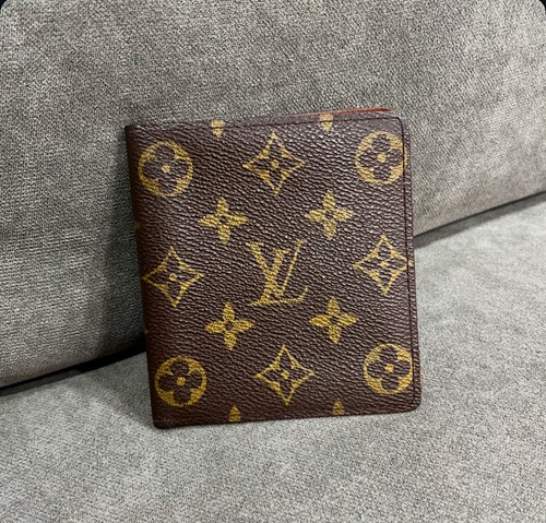 Louis vuitton - louis,
